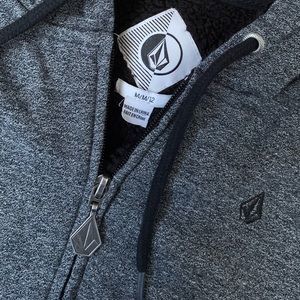 Women’s Volcom Zip-up Hoodie